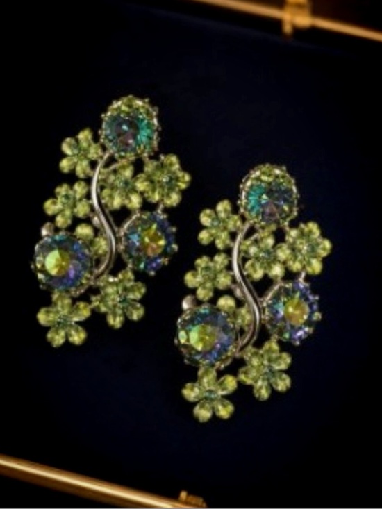 Source Unknown Jewelry - Vtg 1960s Silver‑Tone Paisley Clip‑On Earrings – AB Rhinestones & Enamel Flowers